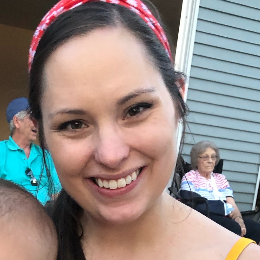 Meet your Posher, Caitlin